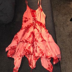 This is a cute cinched waist dress